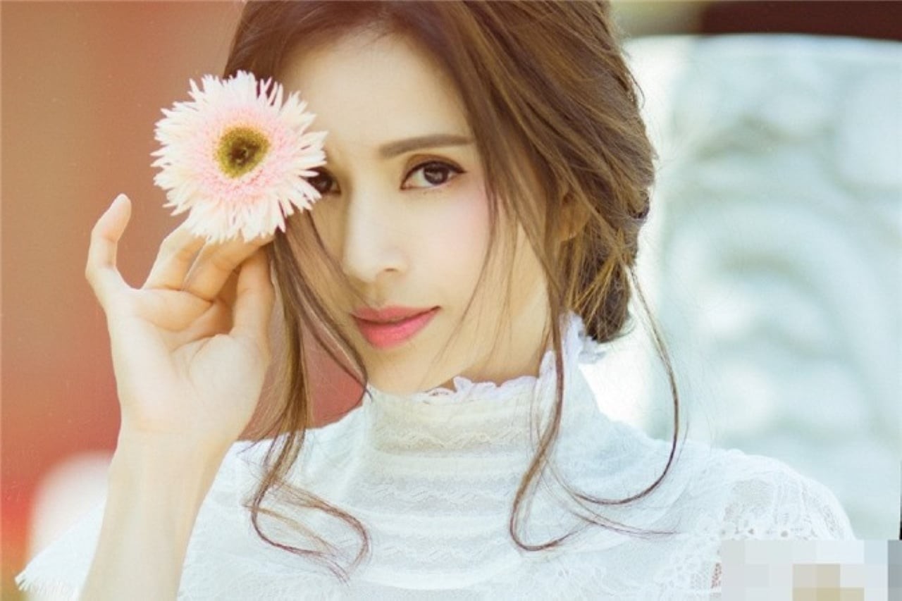 Người phụ nữ sinh vào khung 7 – 9 giờ sáng được coi là thời khắc đẹp và tràn đầy sức sống nhất trong ngày. (Ảnh minh họa)