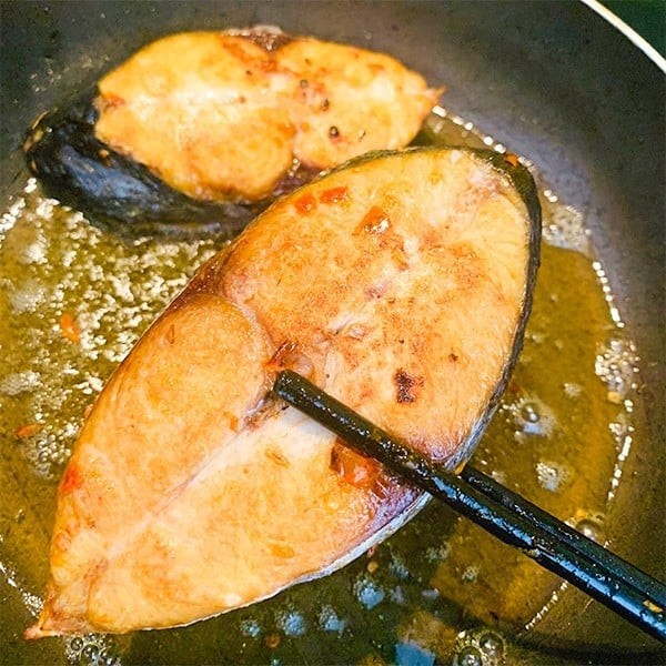 Đừng ướp muối sống nữa, thêm một bước cá thu chiên giòn rụm, thơm nức