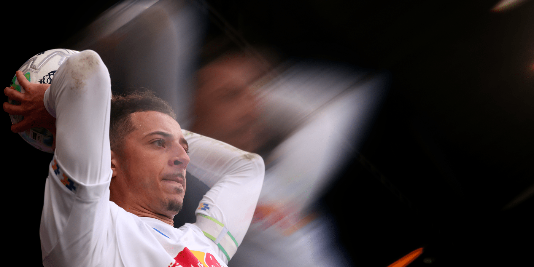 Thời gian chờ ném biên ngày càng kéo dài.