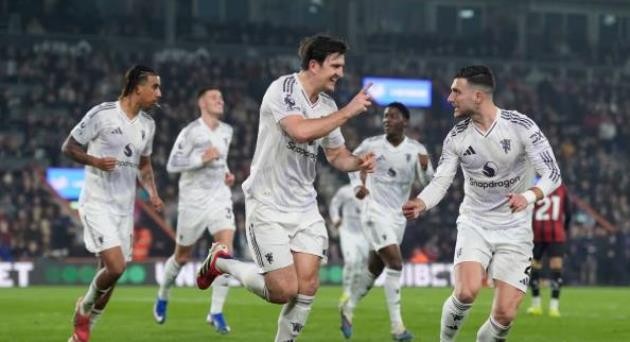 MU không thể hài lòng với 1 điểm có được tại Vitality.