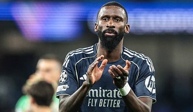 Antonio Rudiger nằm trong tầm ngắm của Juventus.