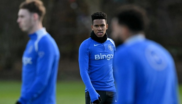 Estevao Willian phơi bày những lỗ hổng hệ thống phòng ngự Thư Blues.