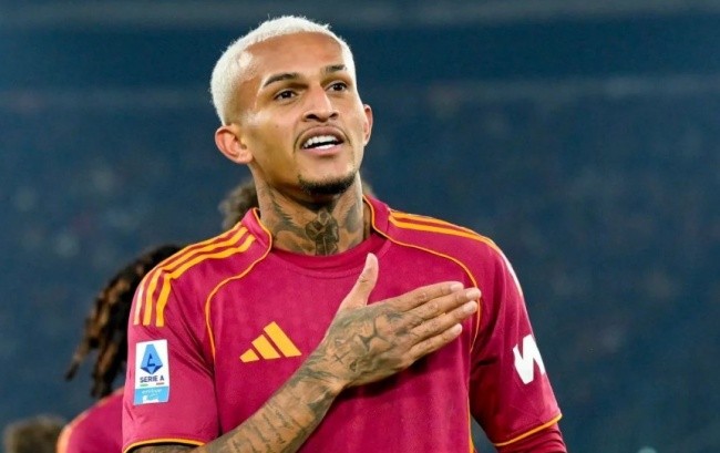 Wesley Franca lọt tầm ngắm Arsenal.