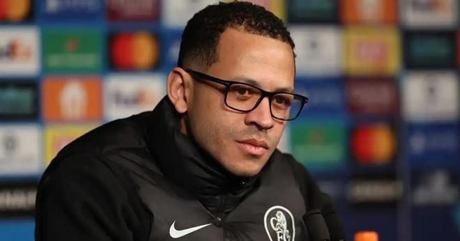  Rosenior cho biết Chelsea đã chuẩn bị cho phiên chợ hè.