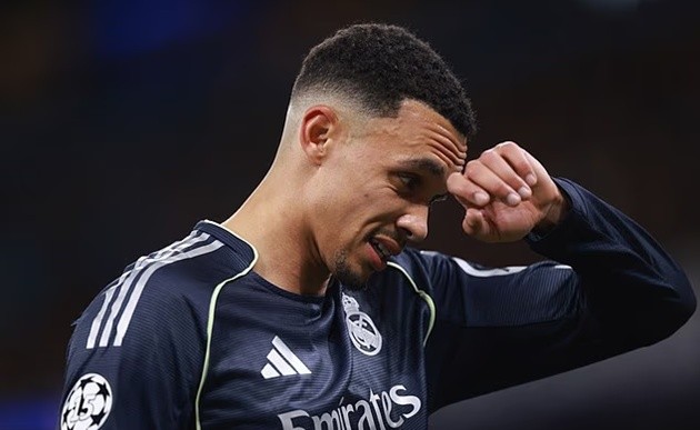 Gerrard khó hiểu khi Trent không lên ĐT Anh.