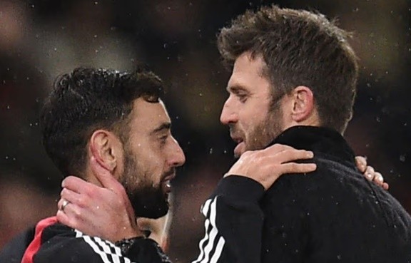 Bruno và Carrick có thể nhận án phạt từ FA sau những phát biểu của mình.