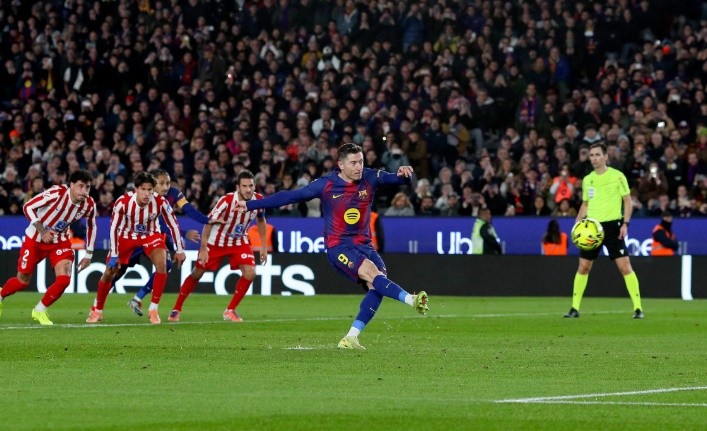 Lewandowski đã không còn được trao quyền sút những quả 11 mét.