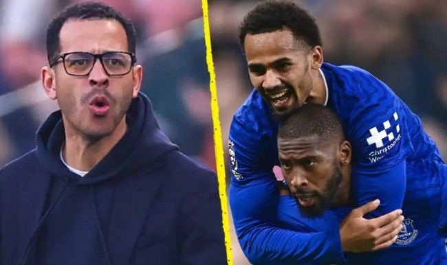 Ghế nóng của Rosenior lung lay dữ dội sau thất bại trước Everton.