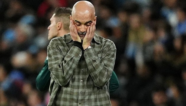 Pep Guardiola đang đối mặt với rất nhiều áp lực.