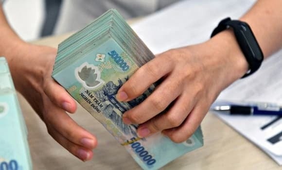 Ngoài ra, một số đối tượng đặc thù như quân nhân, công an và người làm công tác cơ yếu hưởng trợ cấp theo các quyết định riêng cũng được điều chỉnh tăng theo quy định hiện hành.

