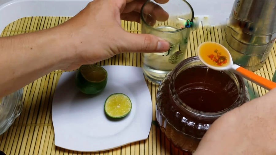 Pha nước chanh thêm nửa thìa này, mỡ bụng tích lâu năm cũng xẹp hết