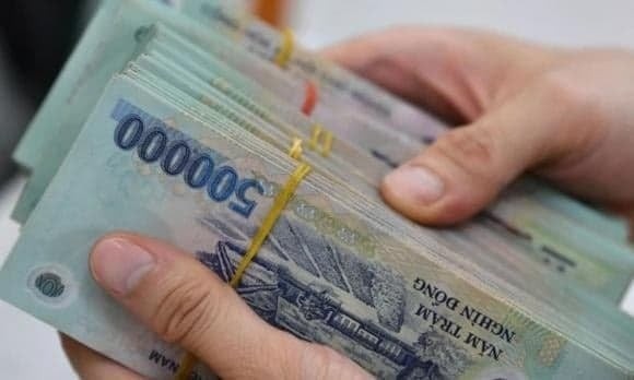 Việc sử dụng lương tối thiểu vùng thay cho lương cơ sở trước đây giúp đảm bảo quyền lợi công bằng cho tất cả người lao động, dù làm việc ở khu vực công hay tư nhân.