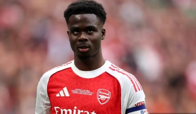 Bukayo Saka - 5 điểm. Saka sớm trở thành mục tiêu triệt hạ của các cầu thủ Man City với hàng loạt pha phạm lỗi thô bạo. Khi bị đối phương theo kèm quá chặt, Saka không thể tạo ra những đột biến thường thấy. 