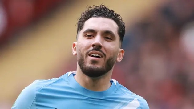 Rayan Cherki nhận nhiều ý kiến trái chiều vì có hành vi 