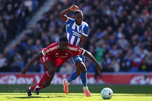 Liverpool chơi nhạt nhòa trước Brighton.