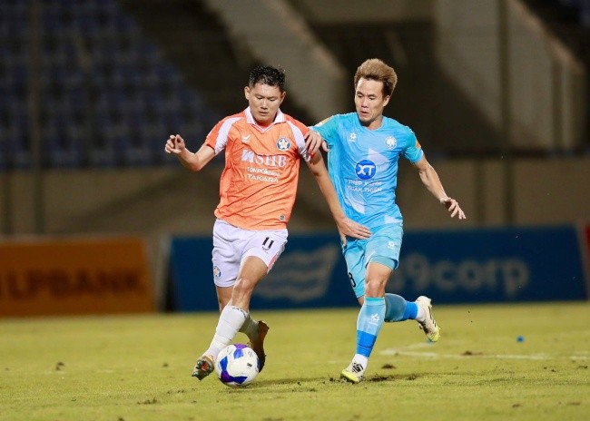 Nam Định chơi lột xác.