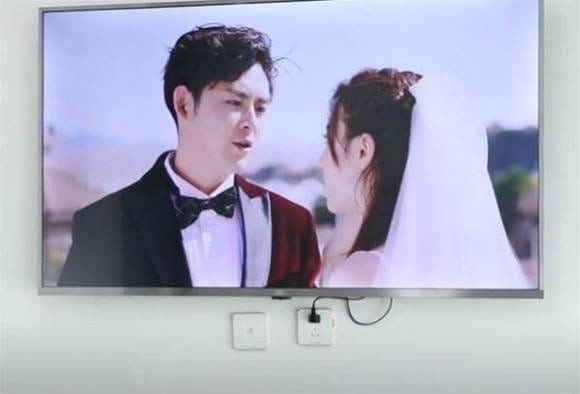 Hầu hết gia đình đều có TV, nhưng nhiều người hiện nay lại xem video trên điện thoại hoặc máy tính.
