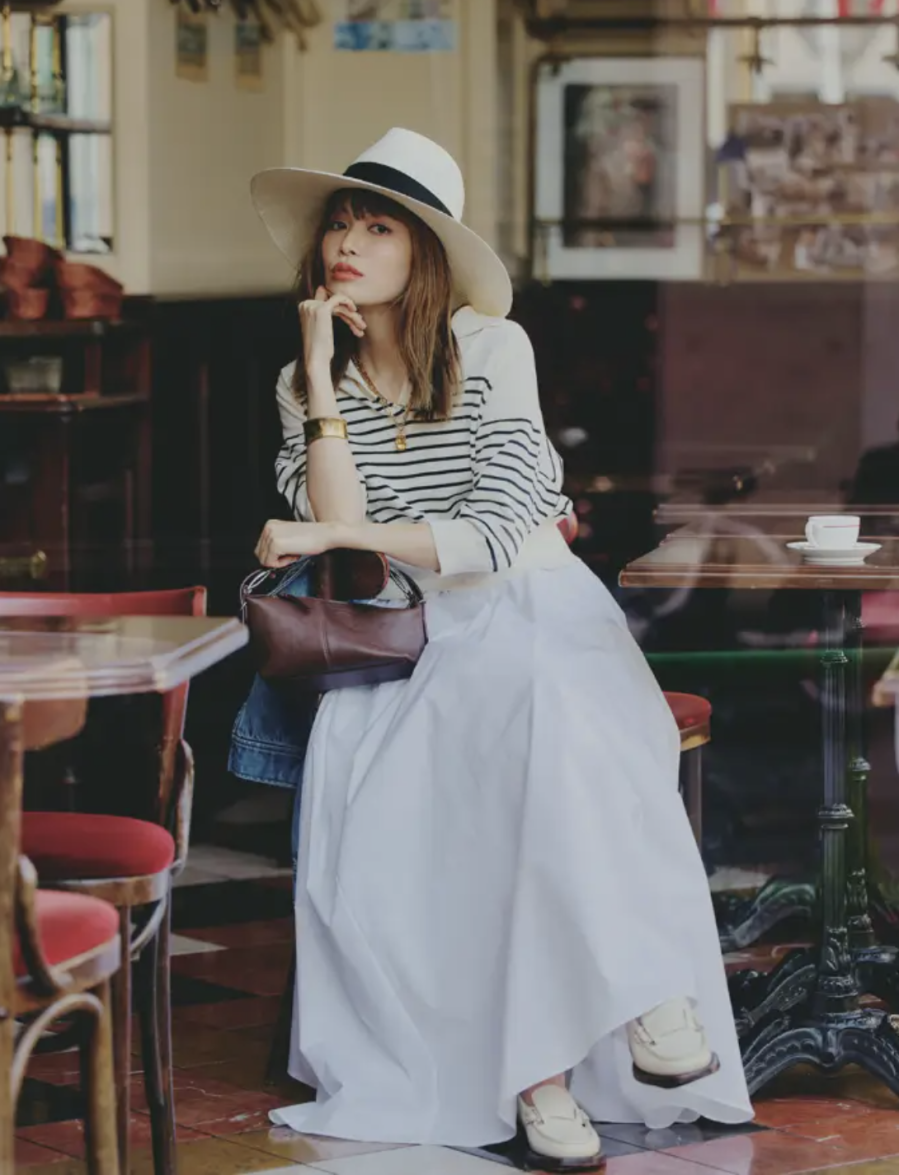 Những tông màu này không chỉ giúp diện mạo trở nên tươi sáng mà còn tạo cảm giác dễ chịu về mặt thị giác.