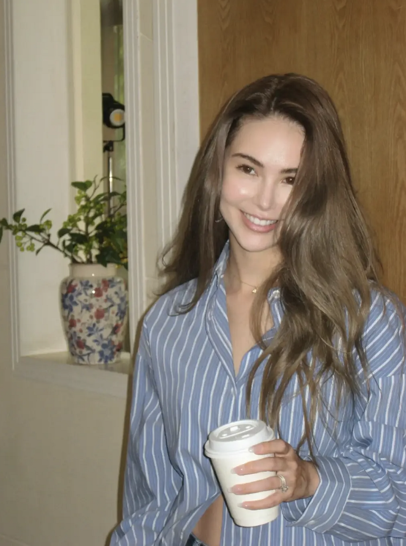 Không còn bị gắn liền với hình ảnh cứng nhắc, thiết kế này ngày càng được làm mới bằng cách nhấn vào sự thoải mái trong cách mặc