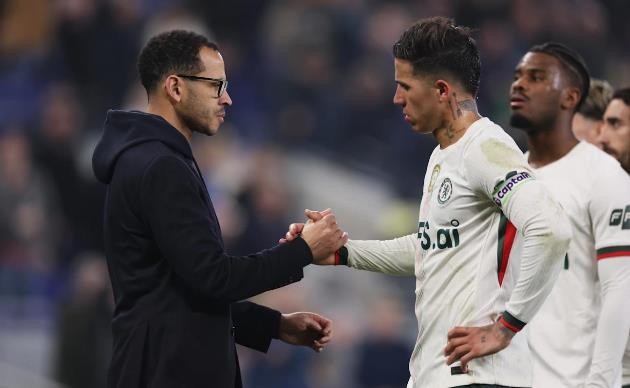 Rosenior chưa thể áp đặt triết lý của mình tại Chelsea.