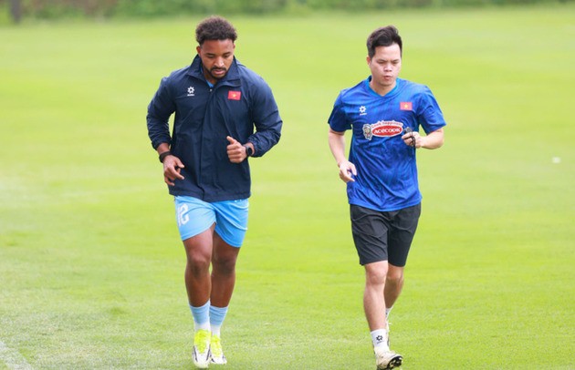 Xuân Son vẫn chưa có nền tảng thể lực tốt nhất.