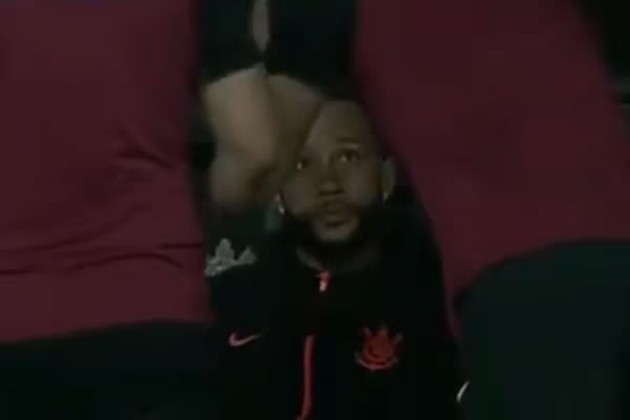 Memphisa Depay vốn là cầu thủ gây ra nhiều tranh cãi.