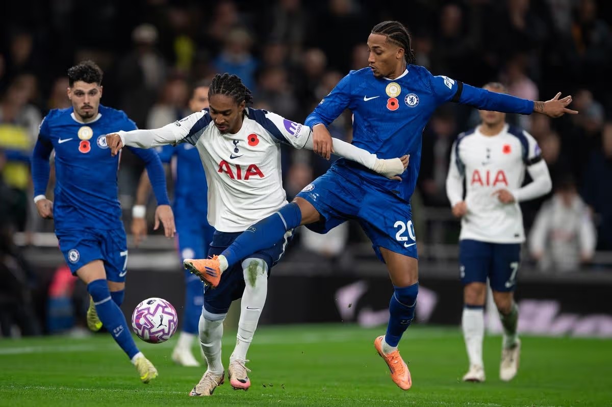 Chelsea có lẽ sẽ rất vui nếu có thể khiến Tottenham rớt hạng.