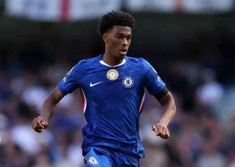 Josh Acheampong nhận sự quan tâm của nhiều ông lớn châu Âu.