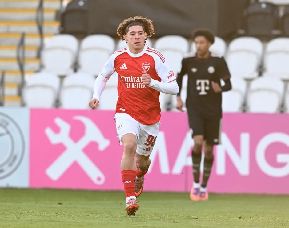 Luis Munoz gây ấn tượng ở đội trẻ Arsenal.