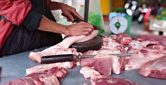 Màu sắc là yếu tố đầu tiên “bắt” mắt người mua. 