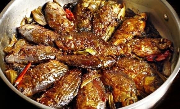 Dù giàu dinh dưỡng và giá rẻ, cá diếc lại không phổ biến trong bữa ăn gia đình. 