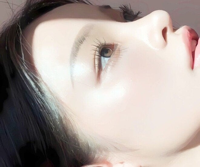 Một làn da đủ ẩm sẽ trông khỏe hơn, ít lộ khuyết điểm và có độ đàn hồi tốt hơn.