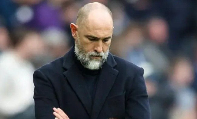 HLV Igor Tudor chưa thể giúp Gà trống vực dậy phong độ.