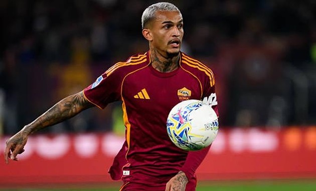 Wesley gây ấn tượng tại AS Roma.