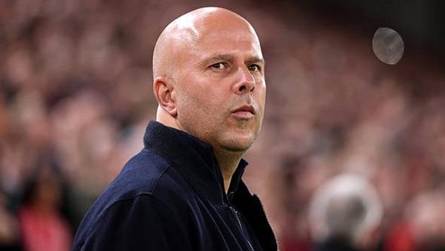 Arne Slot đang gặp khó khăn tại Liverpool.