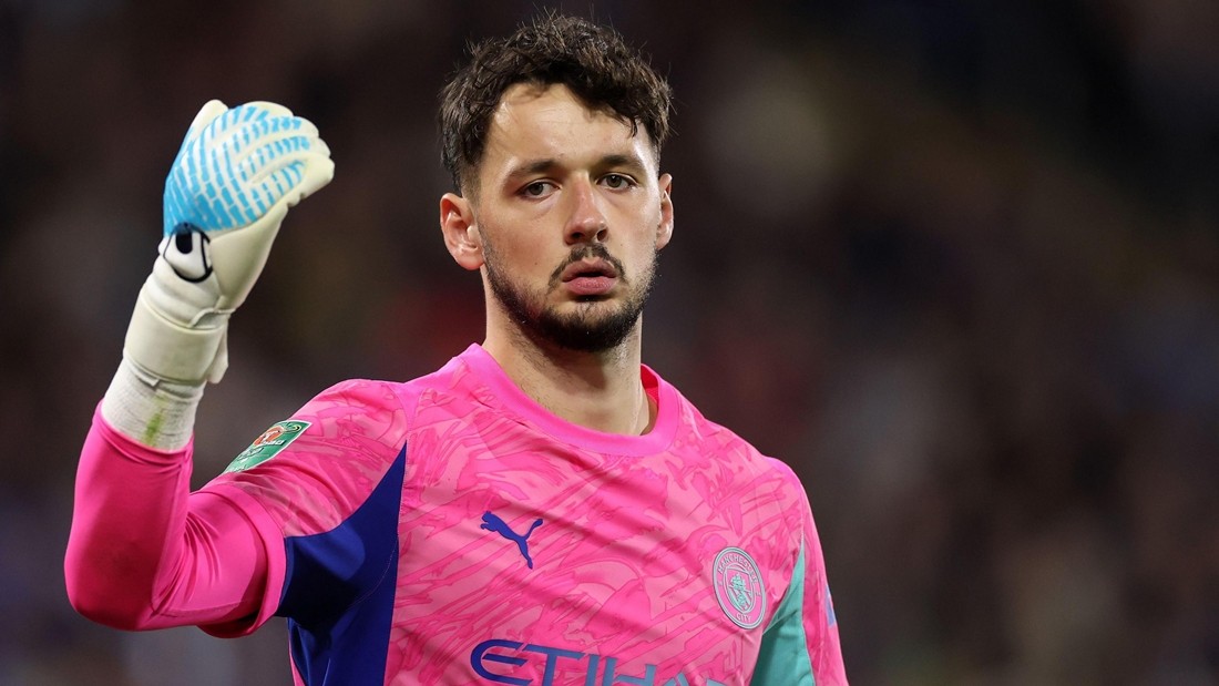 James Trafford khó thể cạnh tranh vị trí với Gianluigi Donnarumma tại Man City.