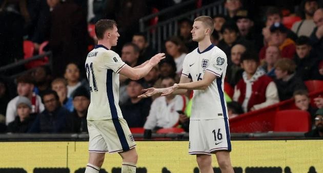 2 ngôi sao người Anh đang được Quỷ đỏ săn đón.