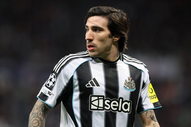 Tonali vẫn là cái tên thu hút trên thị trường chuyển nhượng.