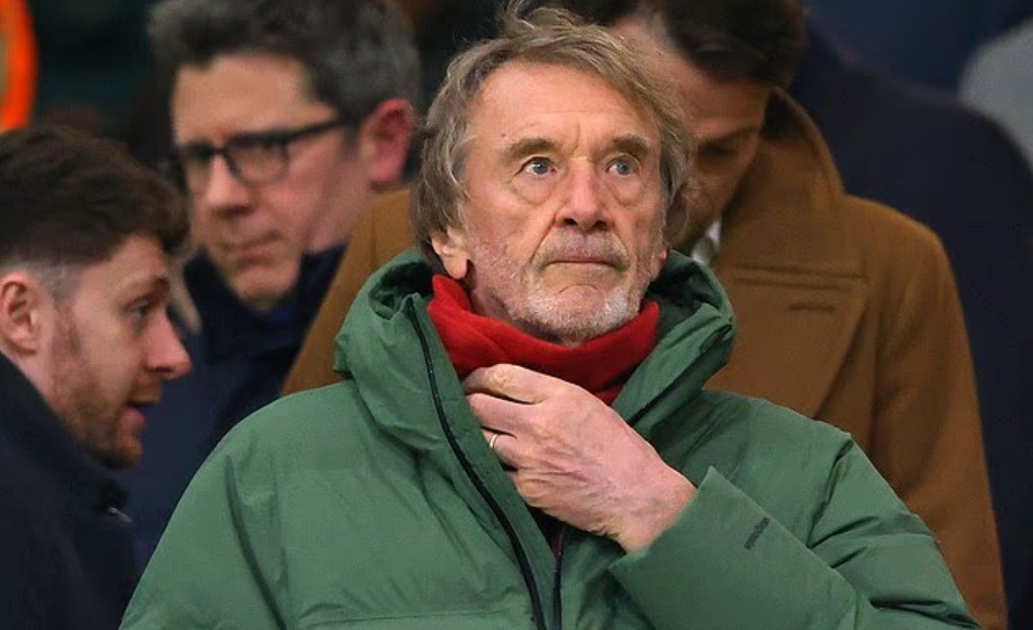 Sir Jim Ratcliffe tiếp tục đưa ra những quyết định gây tranh cãi.