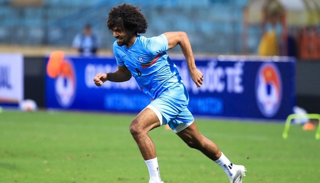 Hóa giải sao Ngoại hạng Anh là nhiệm vụ chung của hệ thống phòng ngự đội tuyển Việt Nam.