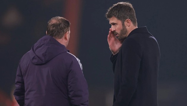 Carrick nỗ lực làm tốt nhất vai trò HLV trưởng tạm quyền của Quỷ đỏ.