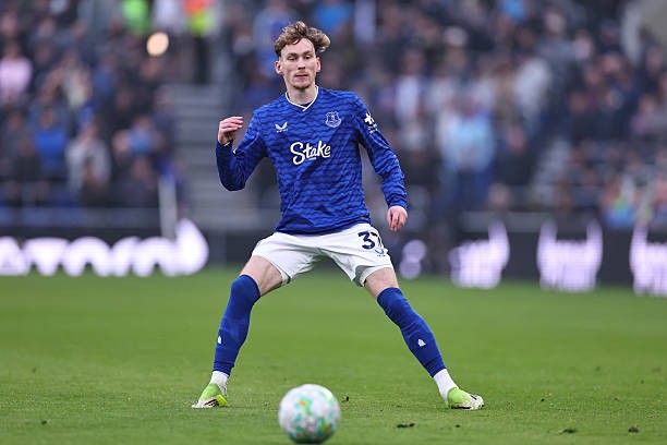 Garner đứng trước viễn cảnh trở lại Old Trafford. 