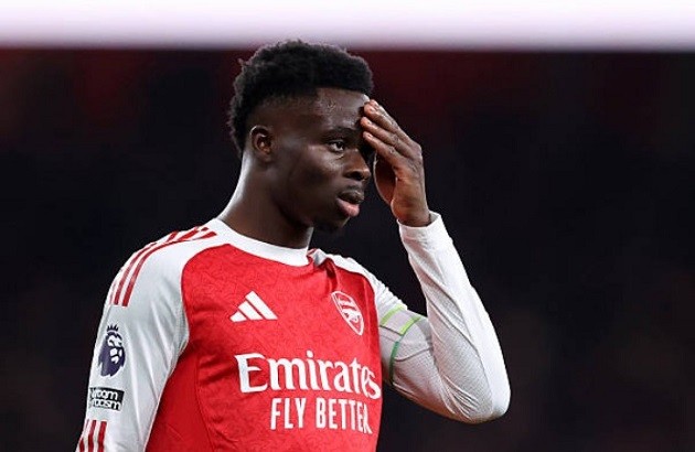 Saka đang có phong độ không cao.