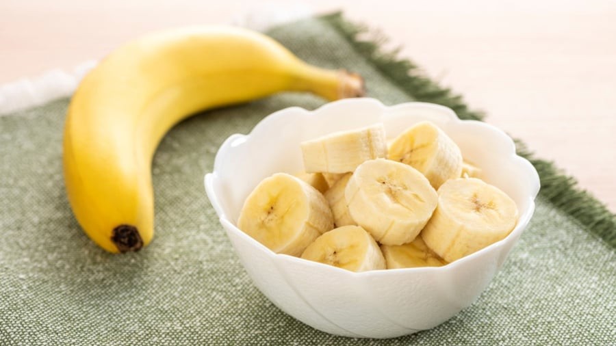 Ăn nhiều chuối có thể gây tăng cân và ảnh hưởng đến sức khỏe.
