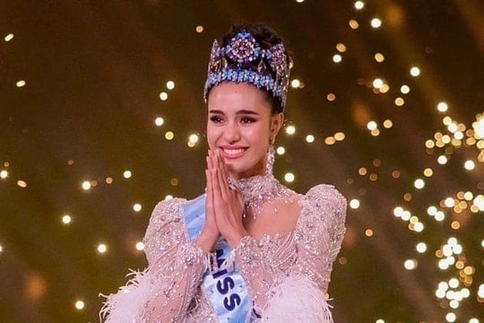 Đương kim Hoa hậu Thế giới là Suchata Chuangsri.

