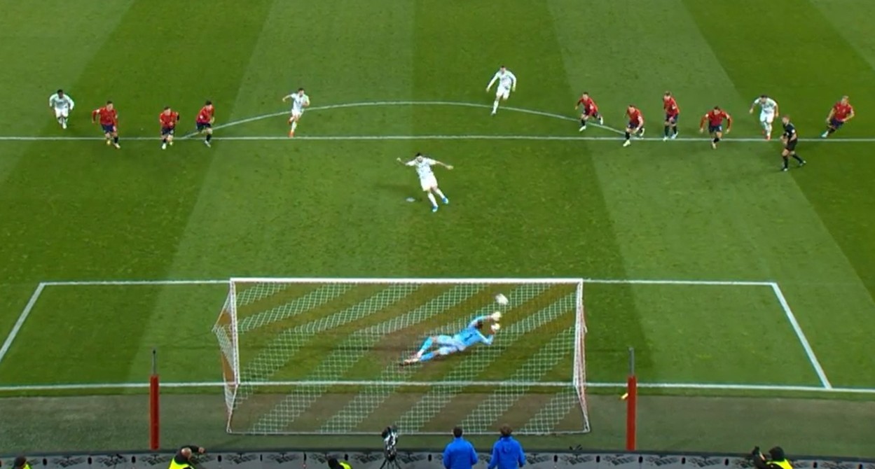 Thủ thành Matej Kovar hóa người hùng ở loạt sút luân lưu.