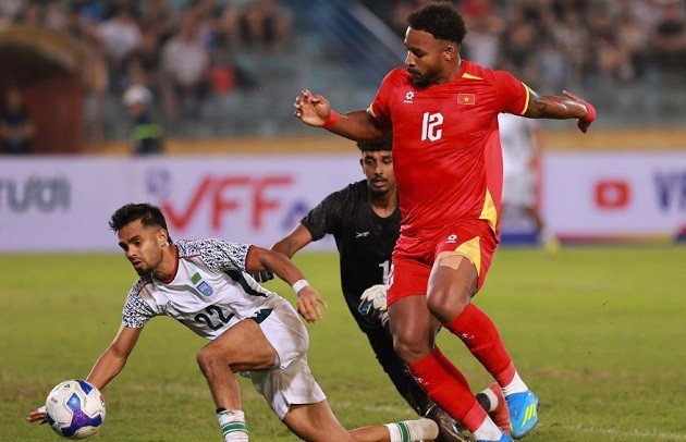 Cân nặng của Xuân Son dường như đang mang đến vấn đề.