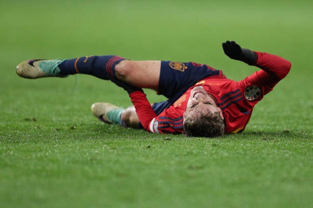 Những chấn thương đã hành hạ sự nghiệp của Gavi.