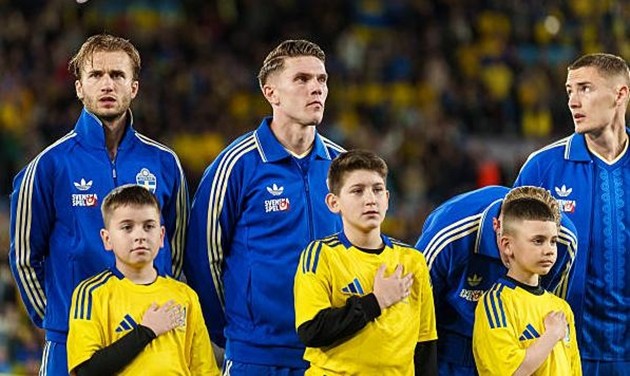 Viktor Gyokeres mang đến hy vọng cho Thụy Điển và Arsenal.