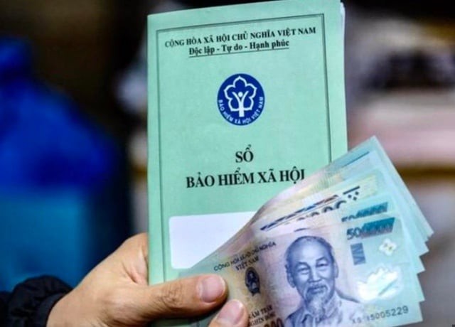 Theo Dự thảo Nghị định về điều chỉnh lương hưu, trợ cấp bảo hiểm xã hội và trợ cấp hằng tháng, từ ngày 1/7/2026, một số nhóm đối tượng sẽ được tăng lương hưu tới hai lần liên tiếp nếu mức hưởng sau lần tăng đầu tiên vẫn chưa đạt ngưỡng 3,8 triệu đồng/tháng.